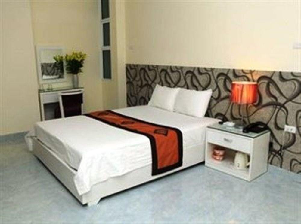 Phu Nhuan Hotel Hanoi Eksteriør billede